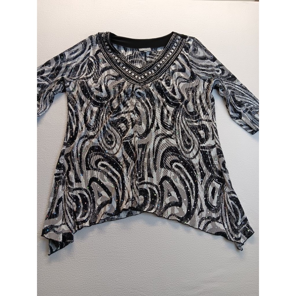 Essentials 1X Black White Swirl Sequin Beaded V-Neck Tunic Top Asymmetric Hem